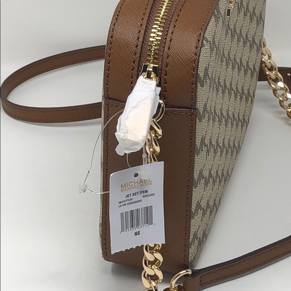 Nwt Michael Kors Jet set item crossbody - Picture 4 of 8
